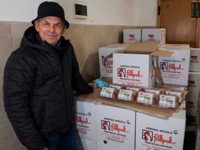 �Si tratta di un'attivit� famigliare sorta a fine 800 - racconta il signore -. A inaugurarla fu mio nonno, che si riforniva dai contadini del posto per poi offrire la sua merce a bordo di un carretto tra i vicoli di Bari Vecchia�